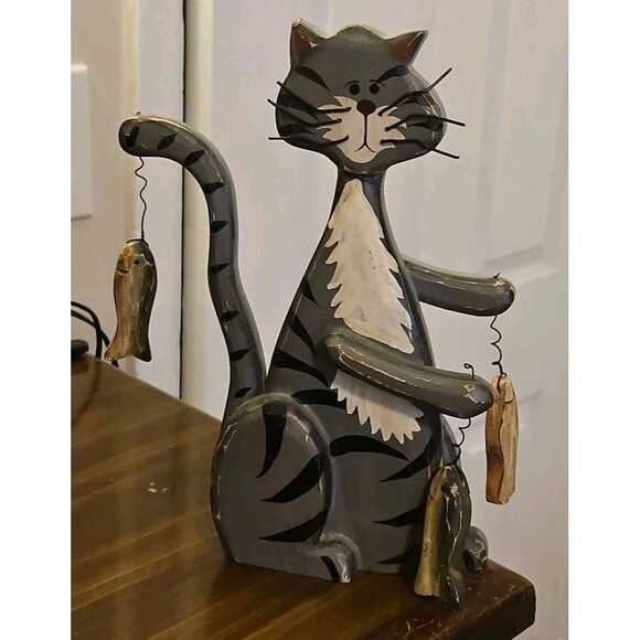 Rustic Folk Art Gray & White Fishing Cat Wood Décor - Picture 1 of 8